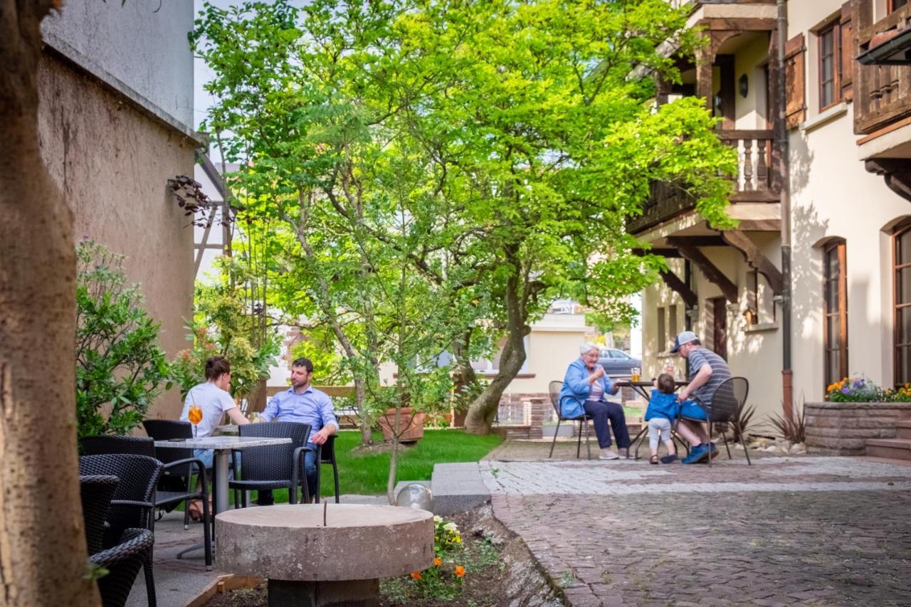 Hotel Au Heimbach Lembach Bagian luar foto